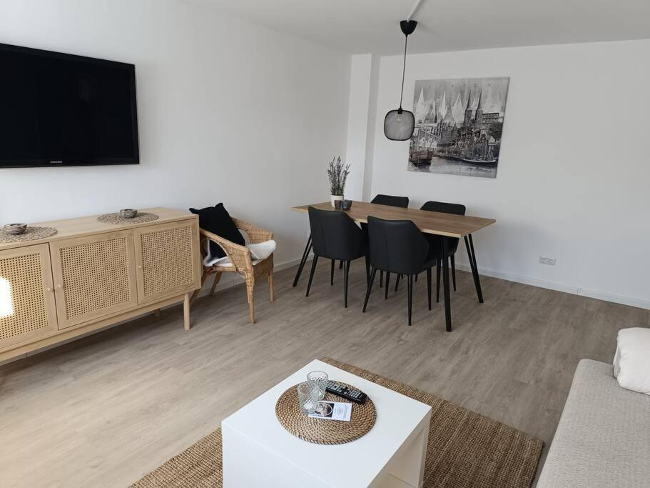 Strandnahe Ferienwohnung ティメンドルファー・シュトラント エクステリア 写真
